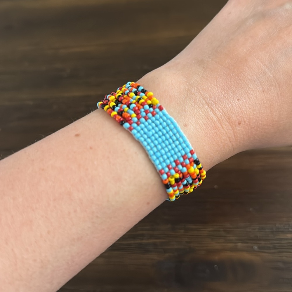 Beaded Bracelet with Silver Tone Adjustable Clasp - Picture 8 of 10